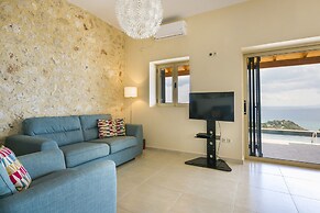 Unique Villa Ratzakli