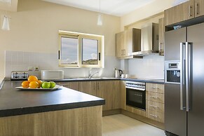 Unique Villa Ratzakli