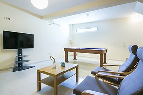 Unique Villa Ratzakli