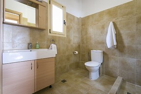 Unique Villa Ratzakli