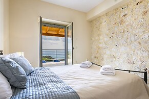 Unique Villa Ratzakli