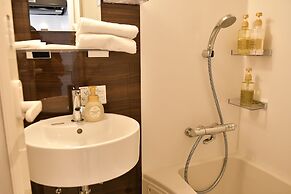 Crystal & Resort Fukuoka