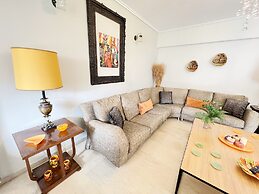 Peaceful Apartment by Flisvos Marina