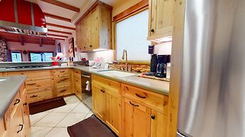 Val DIsere 9 Spacious and Walk to The Village, Washer Dryer, Gas Grill