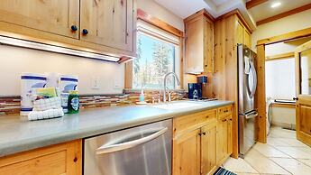 Val DIsere 9 Spacious and Walk to The Village, Washer Dryer, Gas Grill