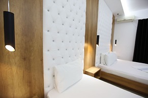 Central Park Hotel Ksamil