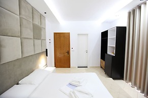 Central Park Hotel Ksamil