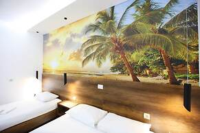 Central Park Hotel Ksamil