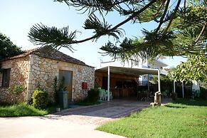 Central Park Hotel Ksamil