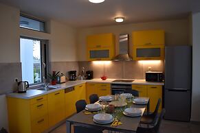 Three Stars Luxury Villas