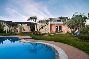 Three Stars Luxury Villas