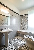 Three Stars Luxury Villas