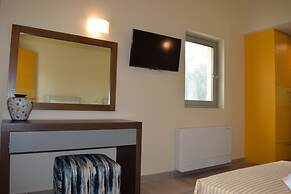 Three Stars Luxury Villas