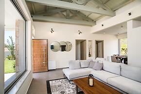 Three Stars Luxury Villas