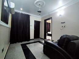 Pameec Luxury Suites Utako