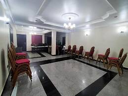 Pameec Luxury Suites Utako