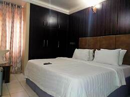 Pameec Luxury Suites Utako