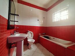 Pameec Luxury Suites Utako