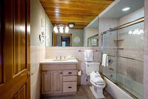 The Caribbean Resort Canary Island Palm North