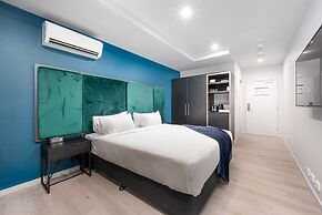 Oros Hotel and Apartments