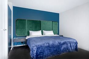 Oros Hotel and Apartments