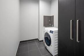 Oros Hotel and Apartments