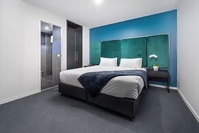 Oros Hotel and Apartments