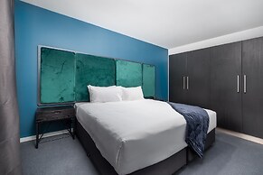 Oros Hotel and Apartments