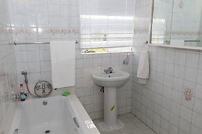 Eastlea 3-Bedroom Apartment