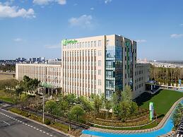 Holiday Inn Shanghai Dishui Lake by IHG