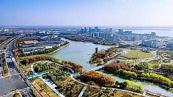 Holiday Inn Shanghai Dishui Lake by IHG