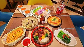 Holiday Inn Shanghai Dishui Lake by IHG