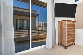 #13 At Bloomington Country Club 4 Bedroom Villa by Redawning