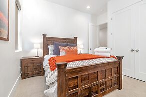 #13 At Bloomington Country Club 4 Bedroom Villa by Redawning