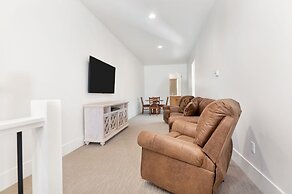 #13 At Bloomington Country Club 4 Bedroom Villa by Redawning