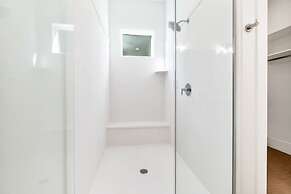 #13 At Bloomington Country Club 4 Bedroom Villa by Redawning