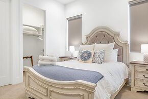 #13 At Bloomington Country Club 4 Bedroom Villa by Redawning