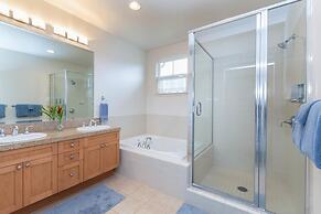 North Shore Kauai Hideaway 2 Bedroom Condo by RedAwning