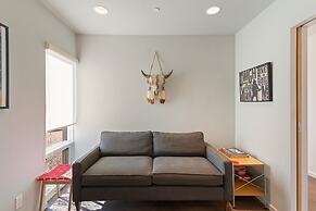 Butterfly House - Spectacular Modern Design and Mountain Views