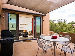 Butterfly House - Spectacular Modern Design and Mountain Views