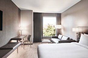 AC Hotel by Marriott Columbus Downtown