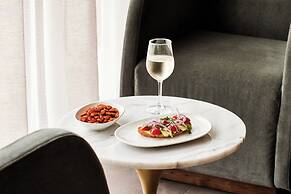 AC Hotel by Marriott Columbus Downtown