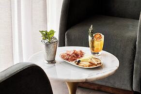 AC Hotel by Marriott Columbus Downtown