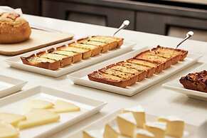 AC Hotel by Marriott Columbus Downtown