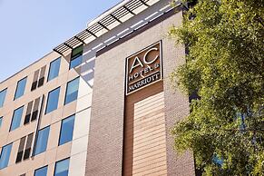 AC Hotel by Marriott Columbus Downtown