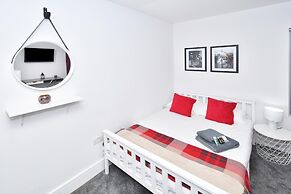 Townhouse @ 42 Minshull New Road Crewe