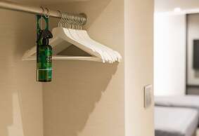 GRAND BASE Hakata Naraya