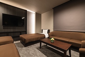 GRAND BASE Hakata Naraya