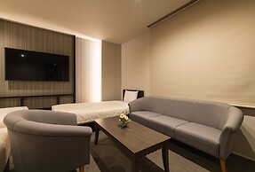 GRAND BASE Hakata Naraya