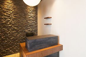 GRAND BASE Hakata Naraya